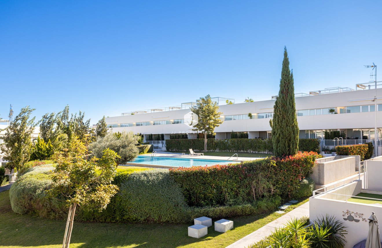 Aus zweiter Hand - Penthouse -
Torrevieja - Los Balcones