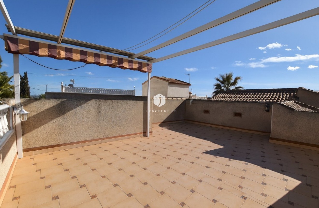 Aus zweiter Hand - Villa -
Algorfa - Inland