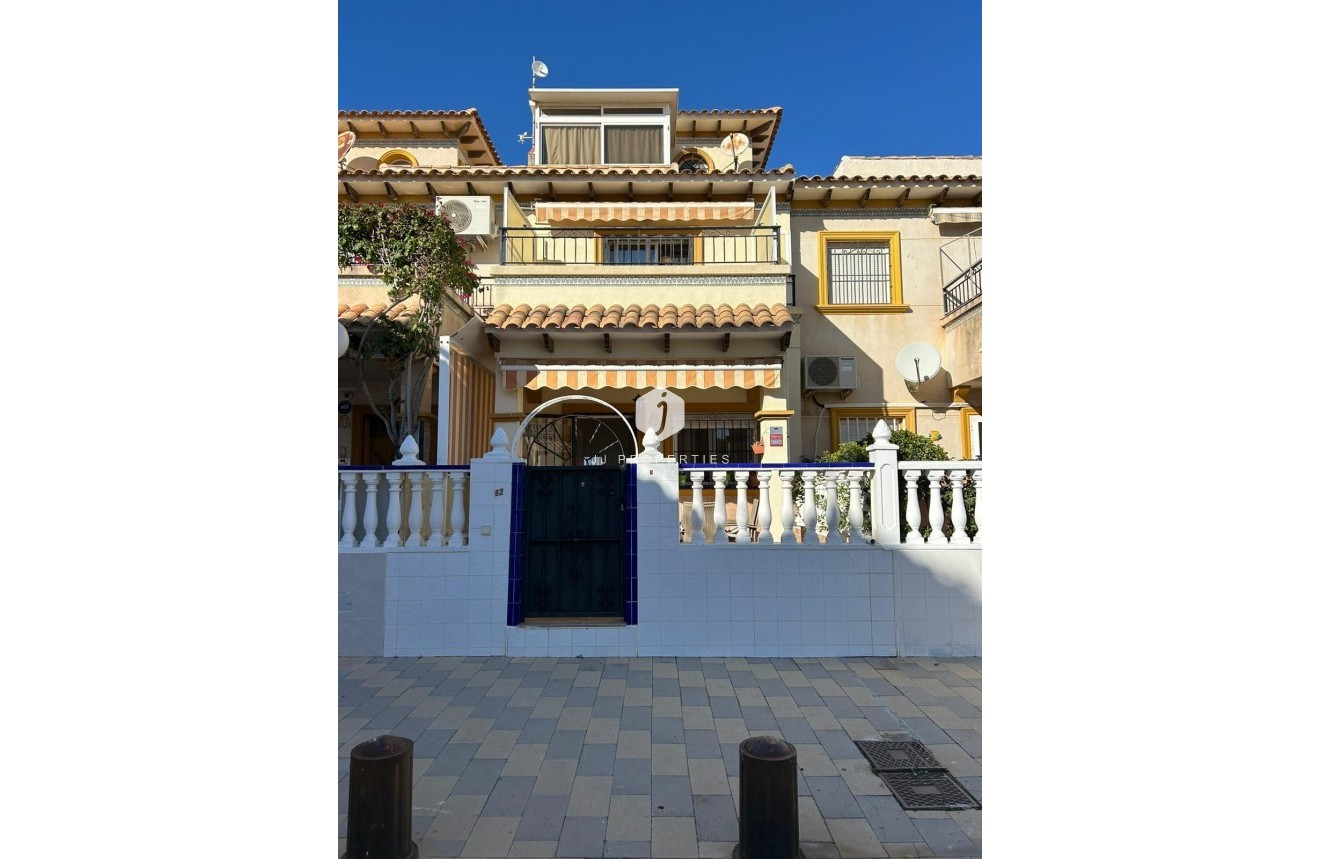 Z drugiej ręki - Dupleks -
Orihuela Costa - Punta Prima