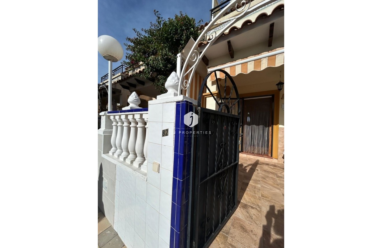 Z drugiej ręki - Dupleks -
Orihuela Costa - Punta Prima