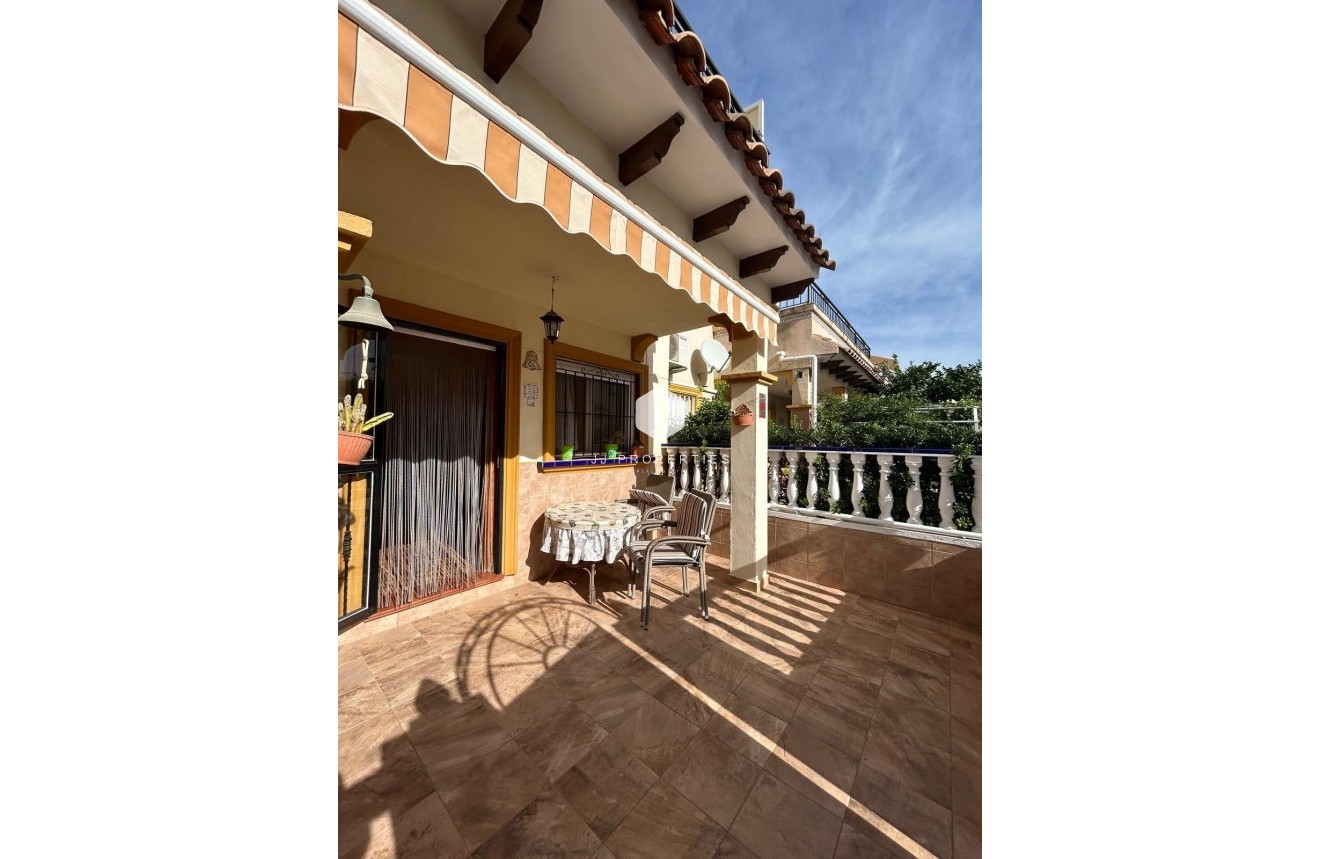 Z drugiej ręki - Dupleks -
Orihuela Costa - Punta Prima