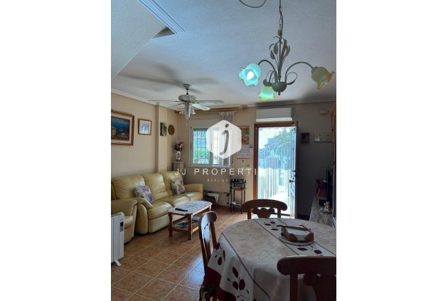 Z drugiej ręki - Dupleks -
Orihuela Costa - Punta Prima