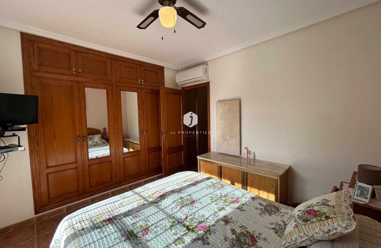 Z drugiej ręki - Dupleks -
Orihuela Costa - Punta Prima