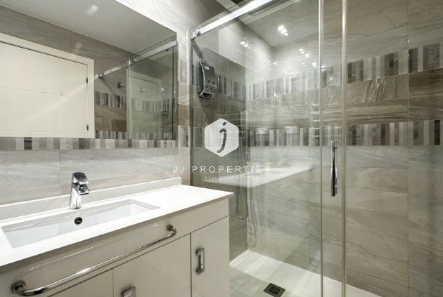 Aus zweiter Hand - Wohnung -
Torrevieja - Costa Blanca