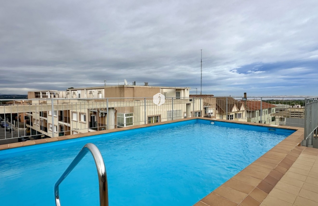 Aus zweiter Hand - Wohnung -
San Miguel de Salinas - Inland