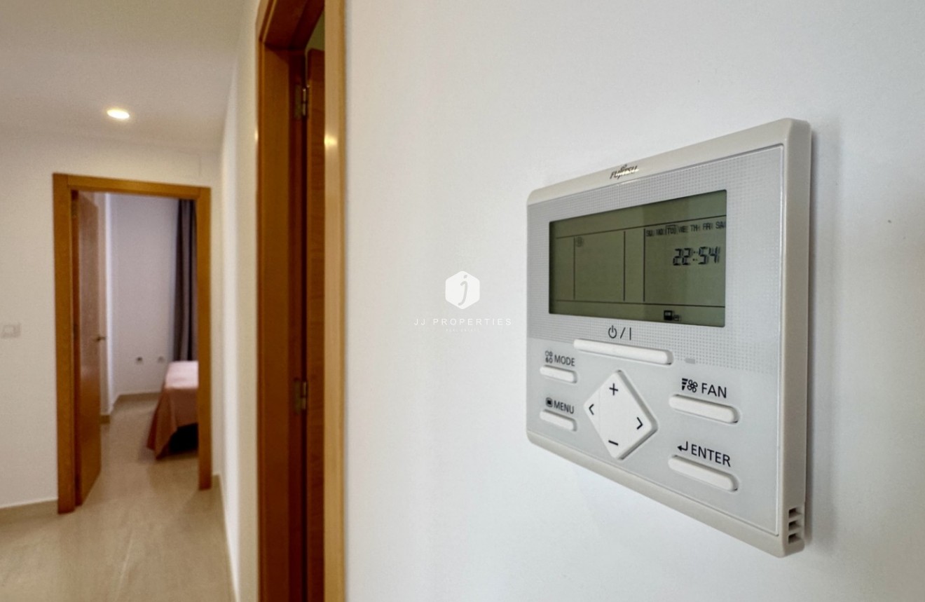 Aus zweiter Hand - Wohnung -
San Miguel de Salinas - Inland