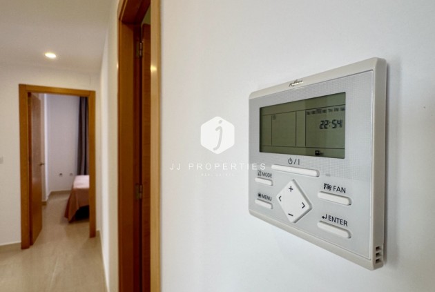 Aus zweiter Hand - Wohnung -
San Miguel de Salinas - Inland