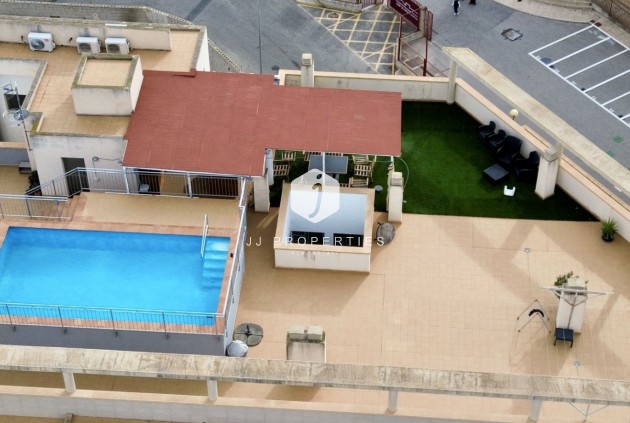 Aus zweiter Hand - Wohnung -
San Miguel de Salinas - Inland