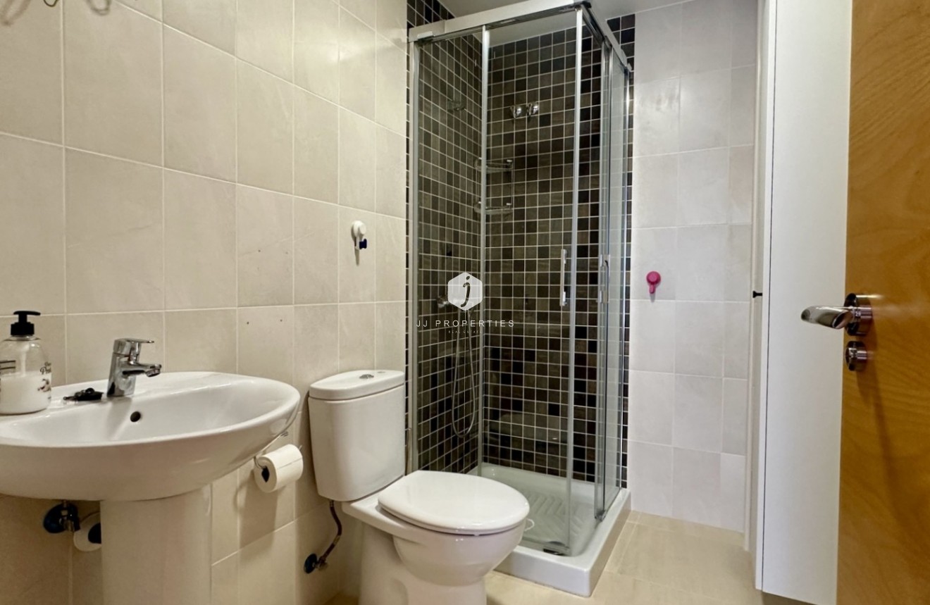 Aus zweiter Hand - Wohnung -
San Miguel de Salinas - Inland