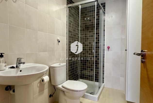 Aus zweiter Hand - Wohnung -
San Miguel de Salinas - Inland