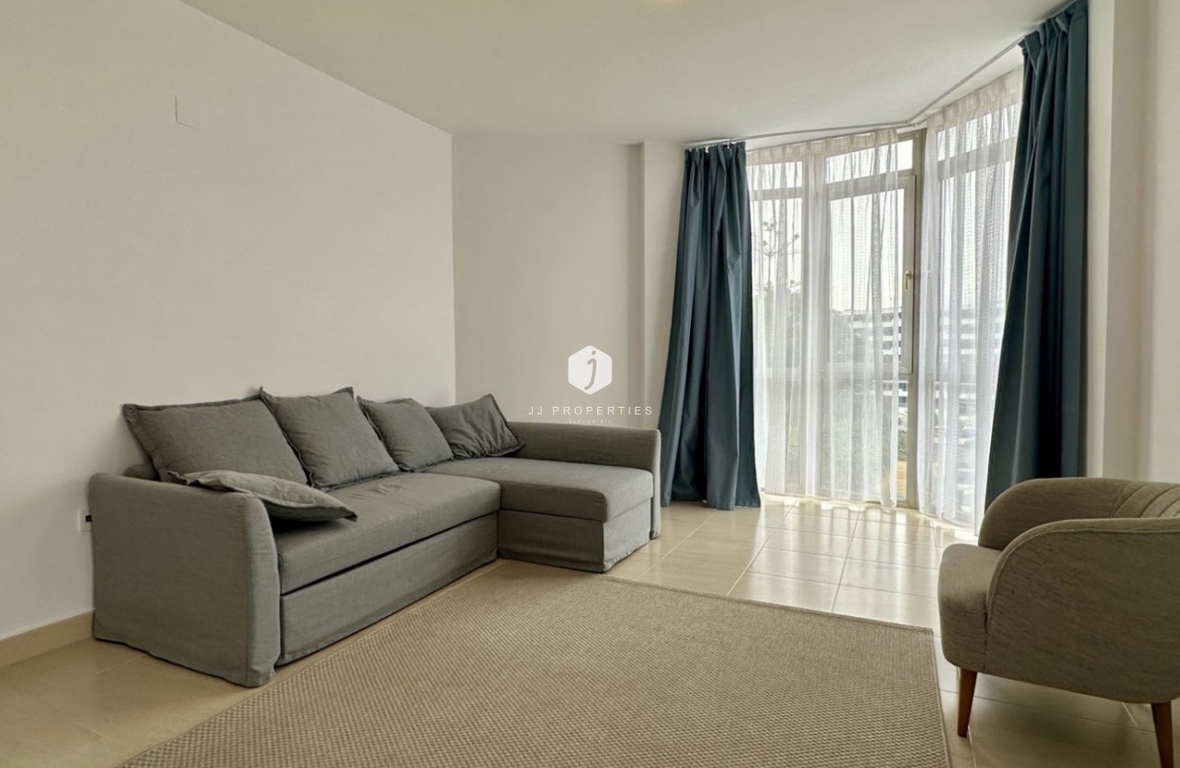 Aus zweiter Hand - Wohnung -
San Miguel de Salinas - Inland