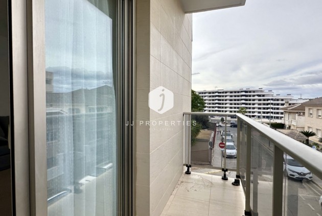 Aus zweiter Hand - Wohnung -
San Miguel de Salinas - Inland