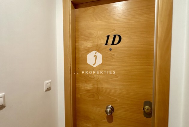 Aus zweiter Hand - Wohnung -
San Miguel de Salinas - Inland