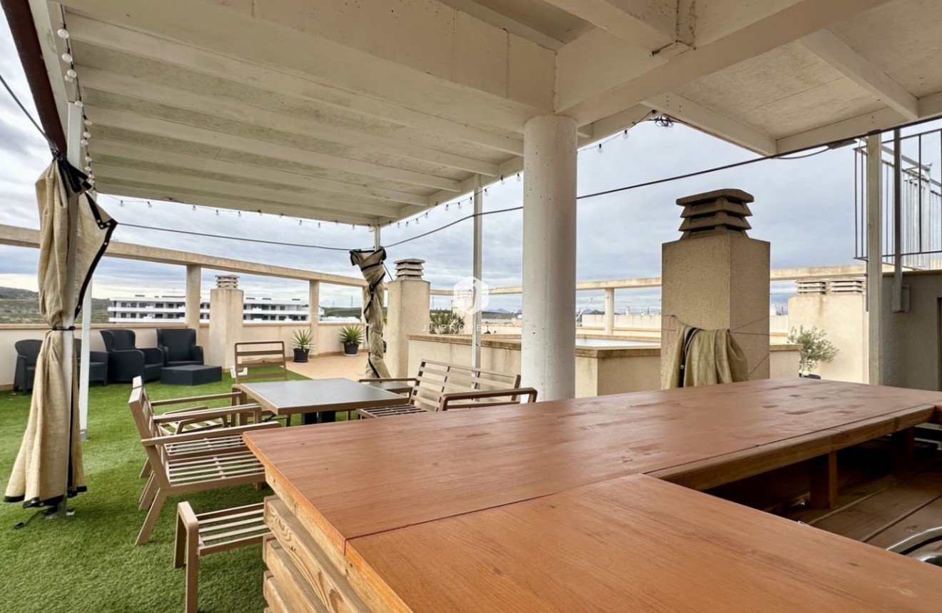 Aus zweiter Hand - Wohnung -
San Miguel de Salinas - Inland