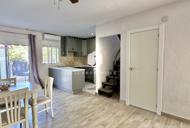 Resale - Chalet -
Guardamar del Segura - Costa Blanca