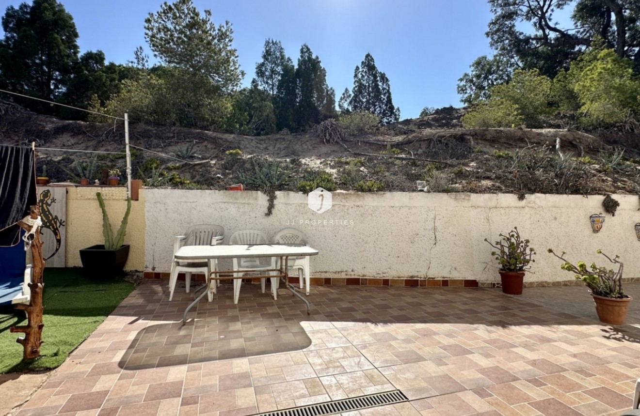 Resale - Chalet -
Guardamar del Segura - Costa Blanca