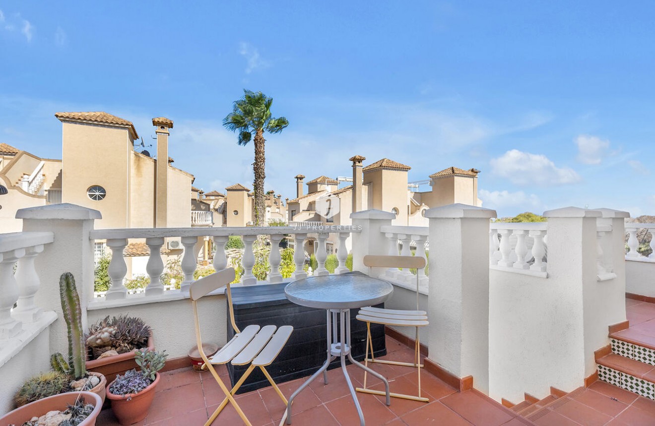 Aus zweiter Hand - Bungalow -
Orihuela Costa