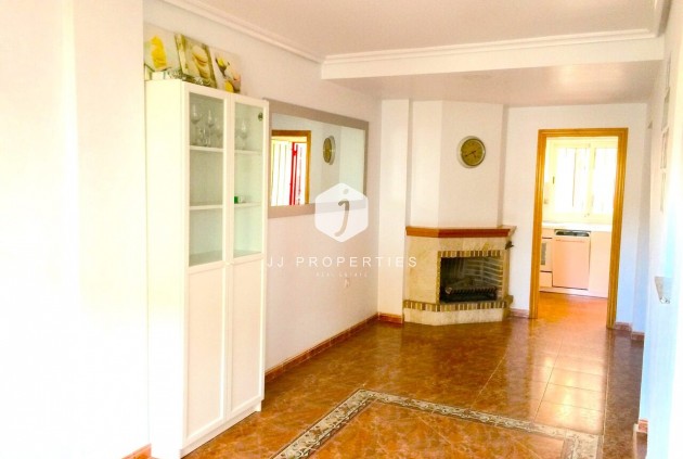 Aus zweiter Hand - Chalet -
Playa Flamenca - Costa Blanca