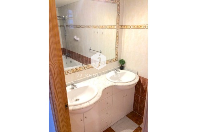 Aus zweiter Hand - Chalet -
Playa Flamenca - Costa Blanca