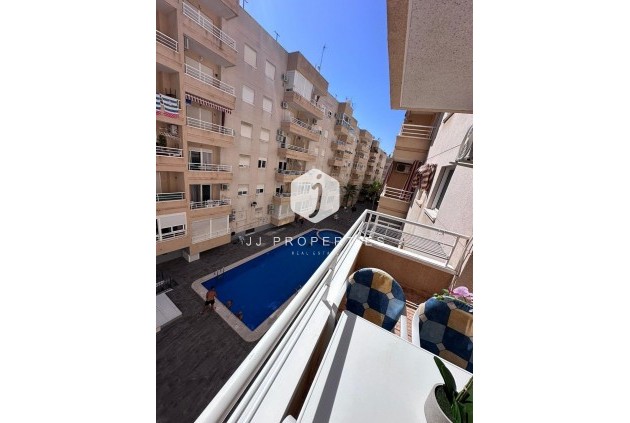 Aus zweiter Hand - Wohnung -
Torrevieja - Centro - Muelle Pesquero
