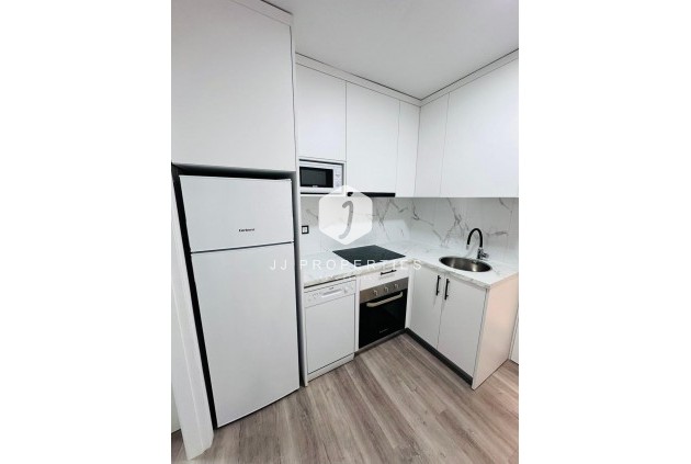 Aus zweiter Hand - Wohnung -
Torrevieja - Centro - Muelle Pesquero