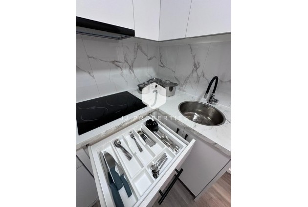 Aus zweiter Hand - Wohnung -
Torrevieja - Centro - Muelle Pesquero