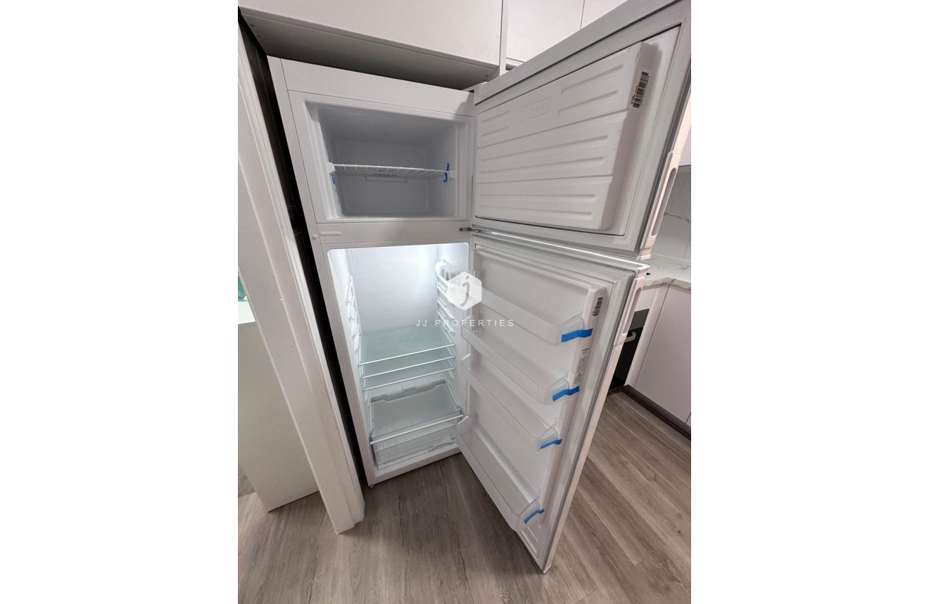 Aus zweiter Hand - Wohnung -
Torrevieja - Centro - Muelle Pesquero