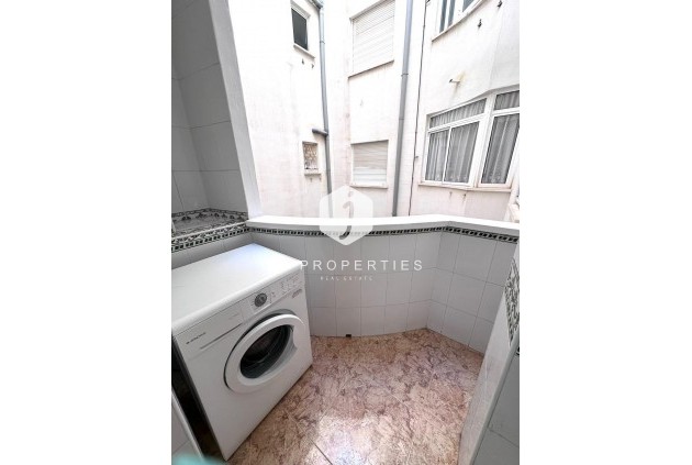 Aus zweiter Hand - Wohnung -
Torrevieja - Centro - Muelle Pesquero