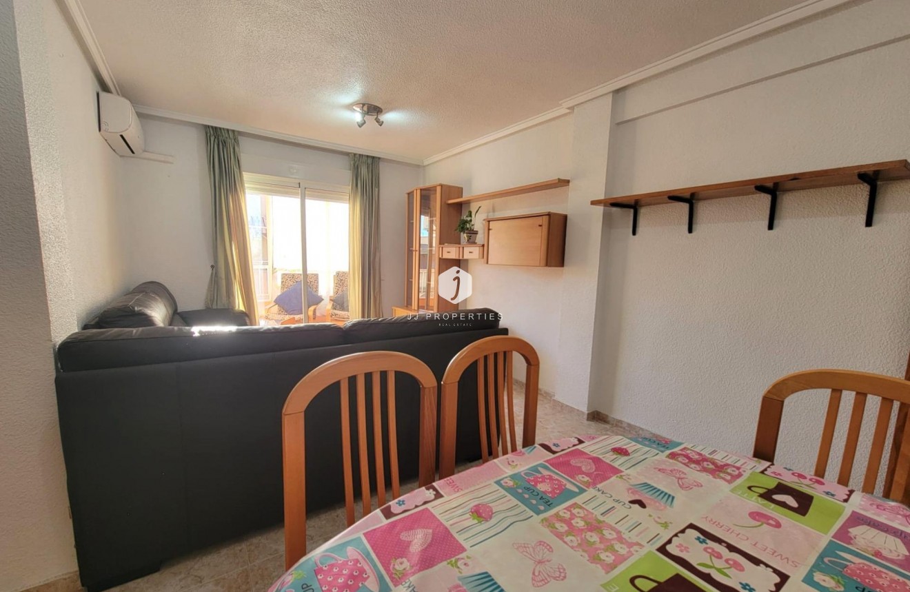 Aus zweiter Hand - Penthouse -
Torrevieja - Playa de los Locos