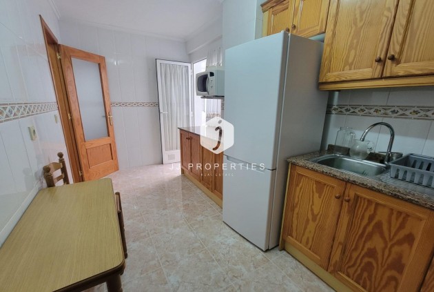 Aus zweiter Hand - Penthouse -
Torrevieja - Playa de los Locos