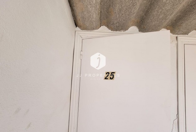 Aus zweiter Hand - Penthouse -
Torrevieja - Playa de los Locos