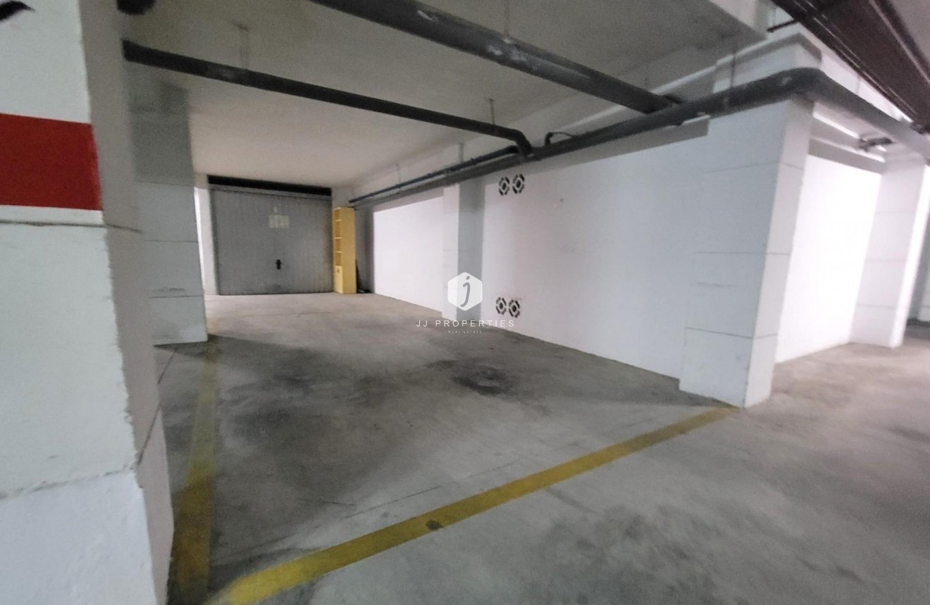 Aus zweiter Hand - Penthouse -
Torrevieja - Playa de los Locos