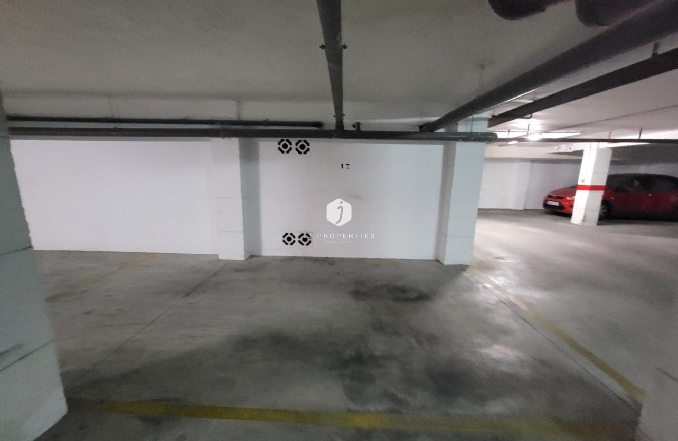 Aus zweiter Hand - Penthouse -
Torrevieja - Playa de los Locos