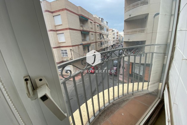Resale - Apartment / flat -
Torrevieja - Costa Blanca