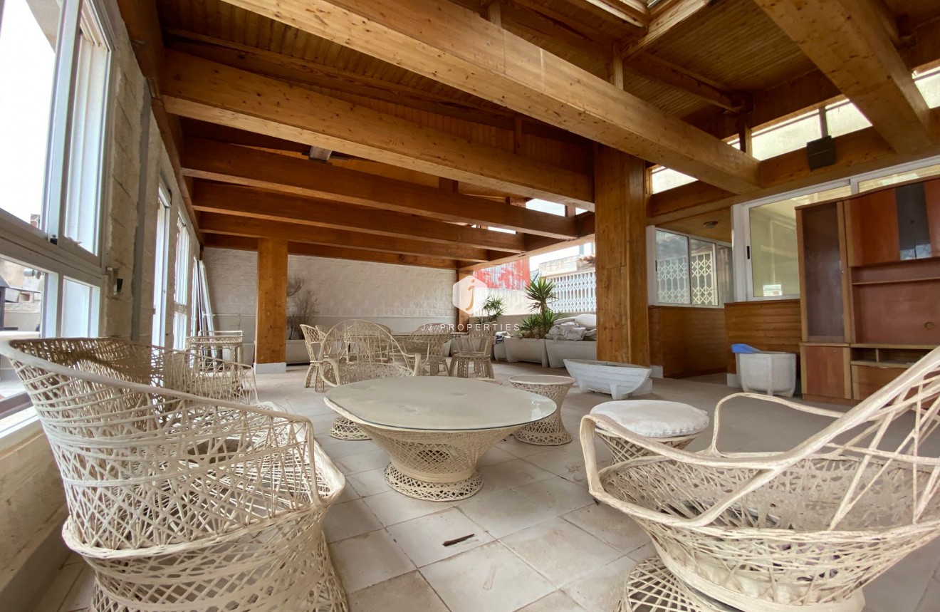 Aus zweiter Hand - Penthouse -
Torrevieja - Costa Blanca