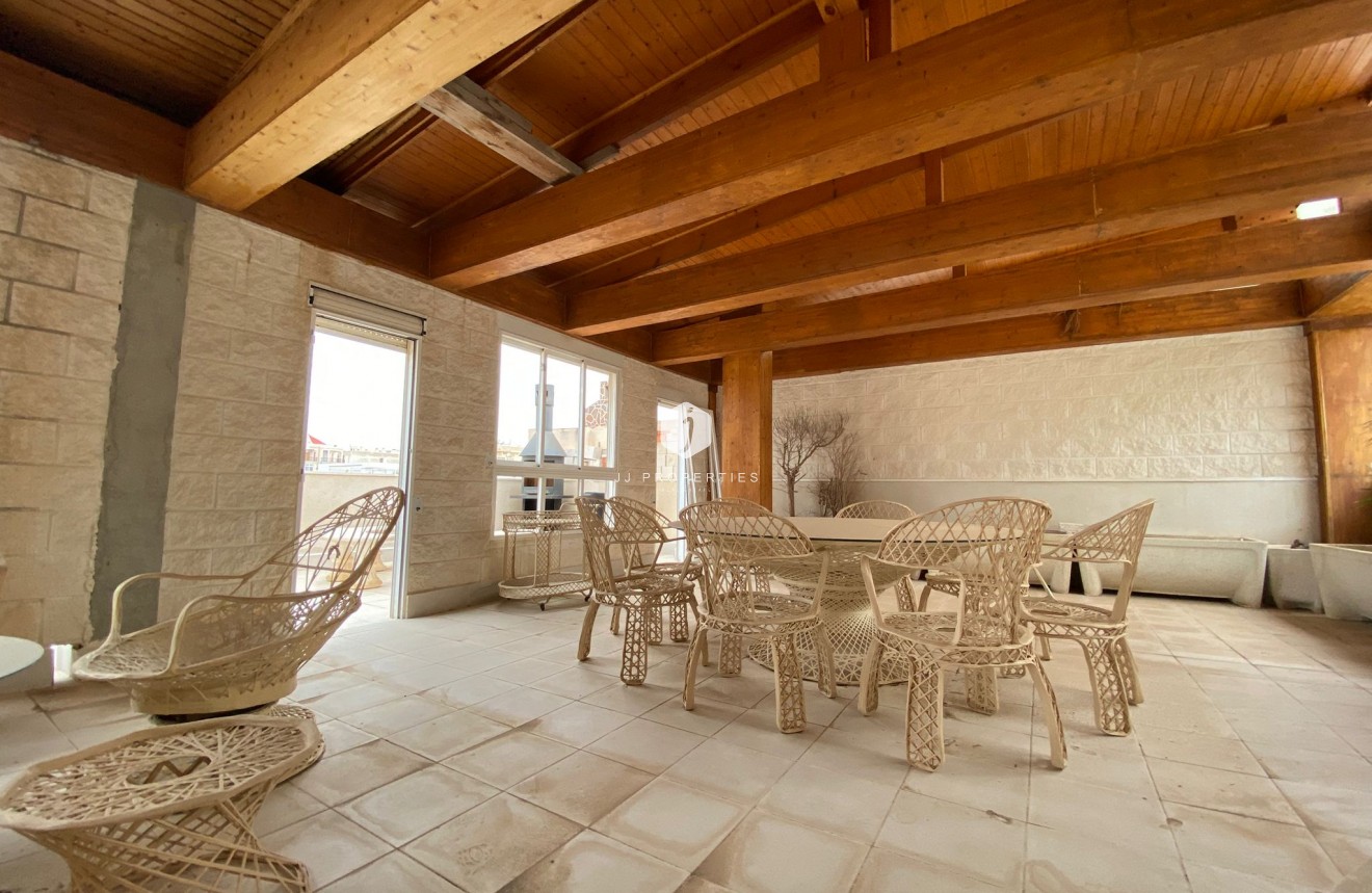 Aus zweiter Hand - Penthouse -
Torrevieja - Costa Blanca