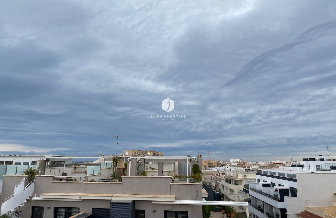 Aus zweiter Hand - Penthouse -
Torrevieja - Costa Blanca