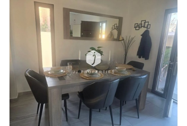 Aus zweiter Hand - Villa -
Rojales - Inland