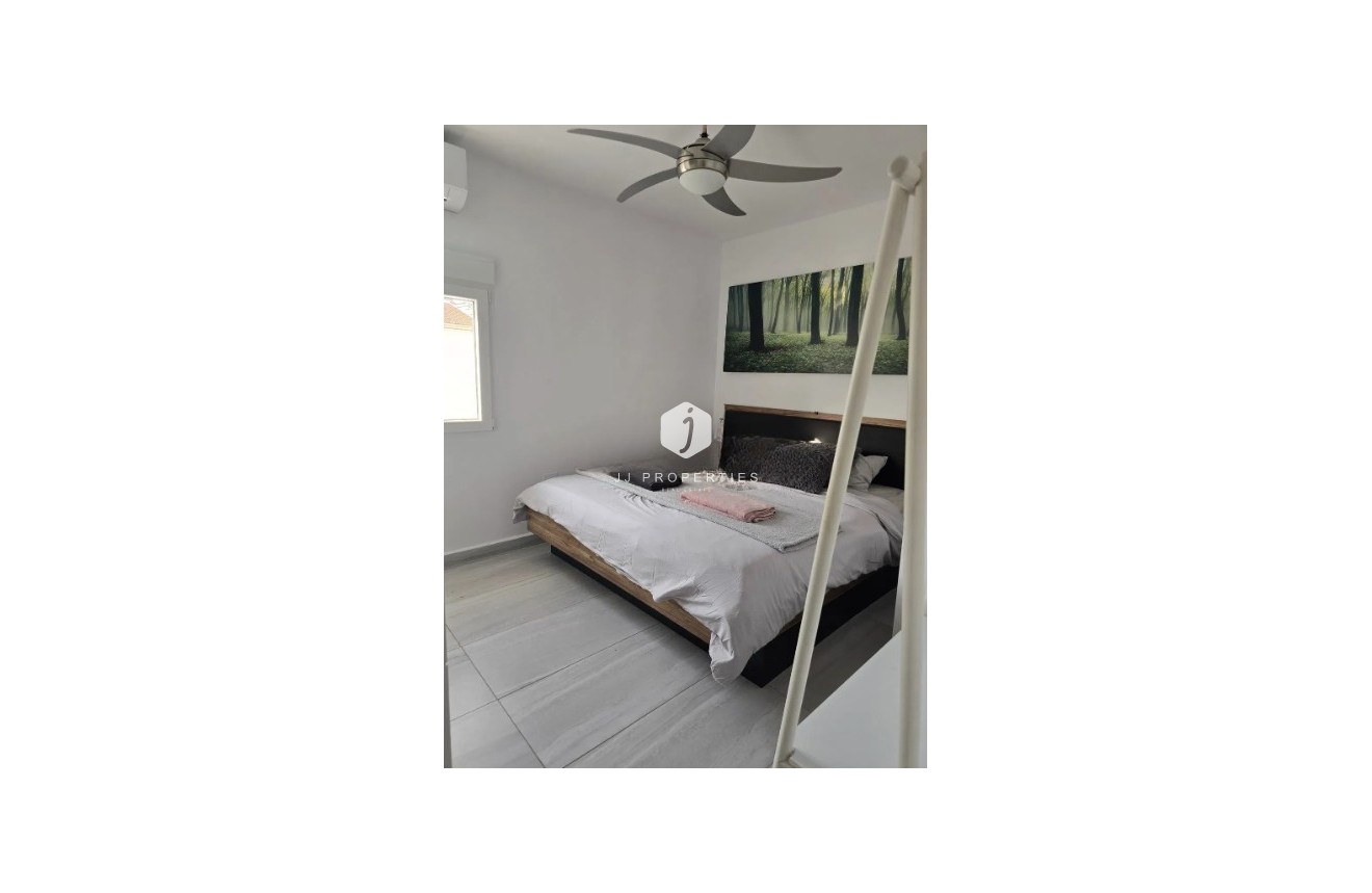 Aus zweiter Hand - Villa -
Rojales - Inland