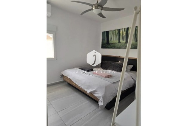 Aus zweiter Hand - Villa -
Rojales - Inland