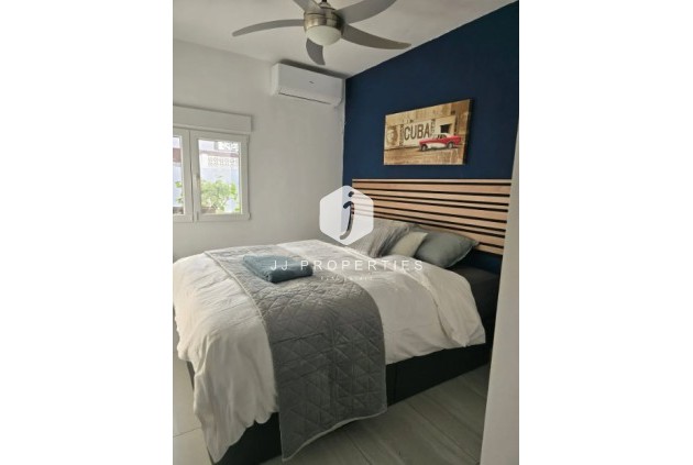 Aus zweiter Hand - Villa -
Rojales - Inland