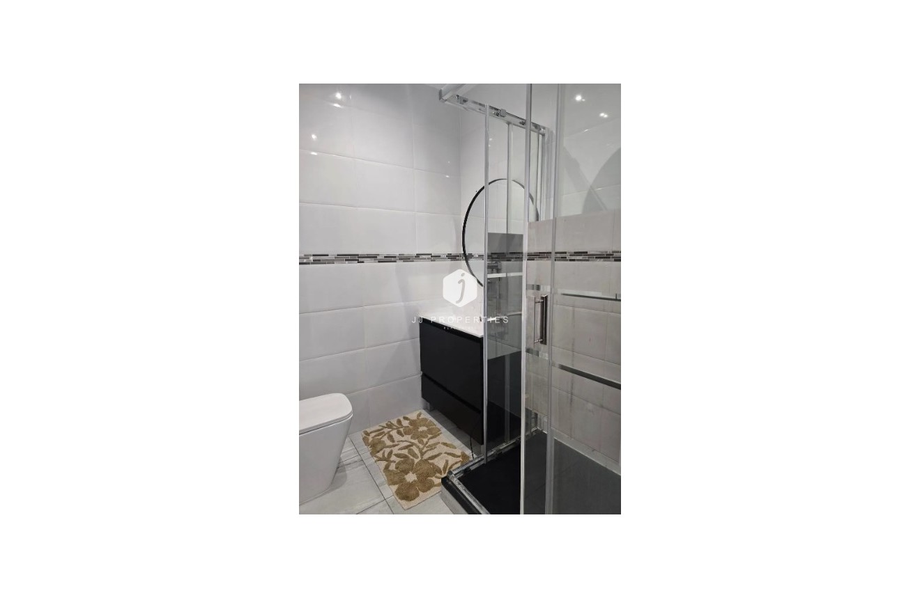 Aus zweiter Hand - Villa -
Rojales - Inland