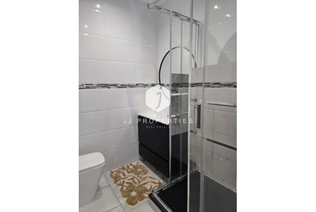 Aus zweiter Hand - Villa -
Rojales - Inland