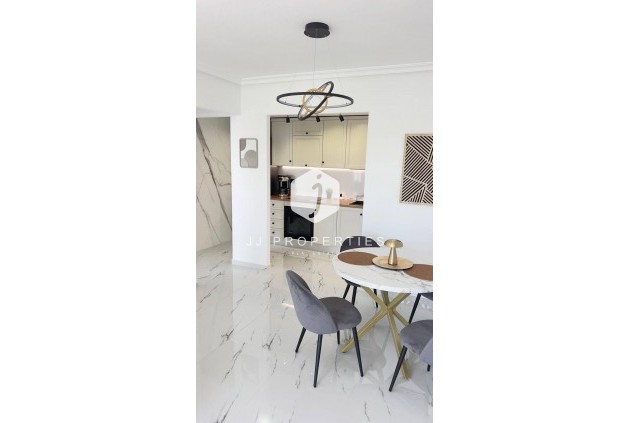 Aus zweiter Hand - Penthouse -
Orihuela Costa - La Zenia