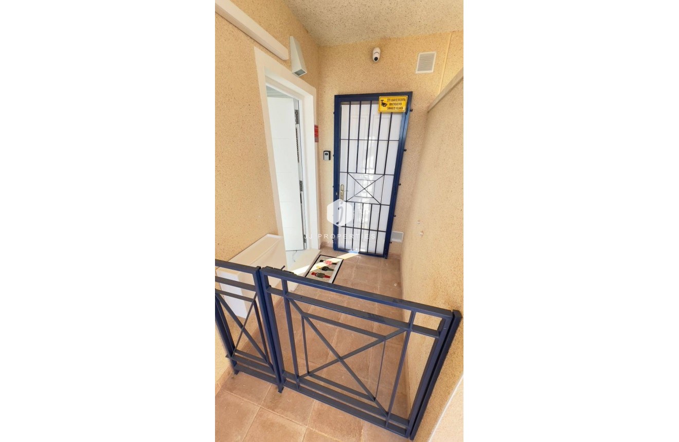 Aus zweiter Hand - Penthouse -
Orihuela Costa - La Zenia