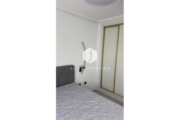 Aus zweiter Hand - Penthouse -
Orihuela Costa - La Zenia