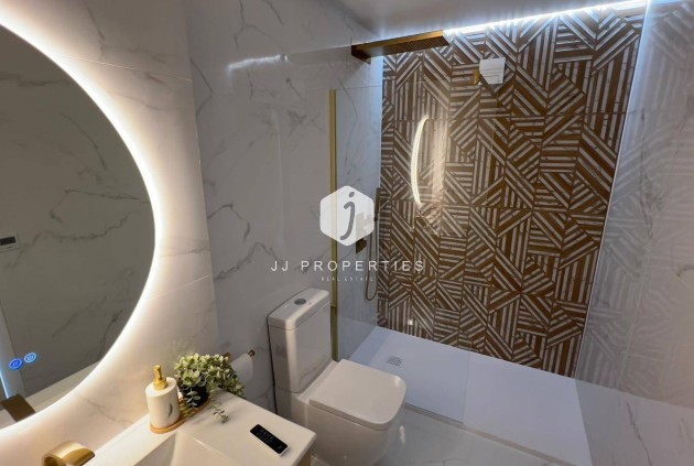 Aus zweiter Hand - Penthouse -
Orihuela Costa - La Zenia