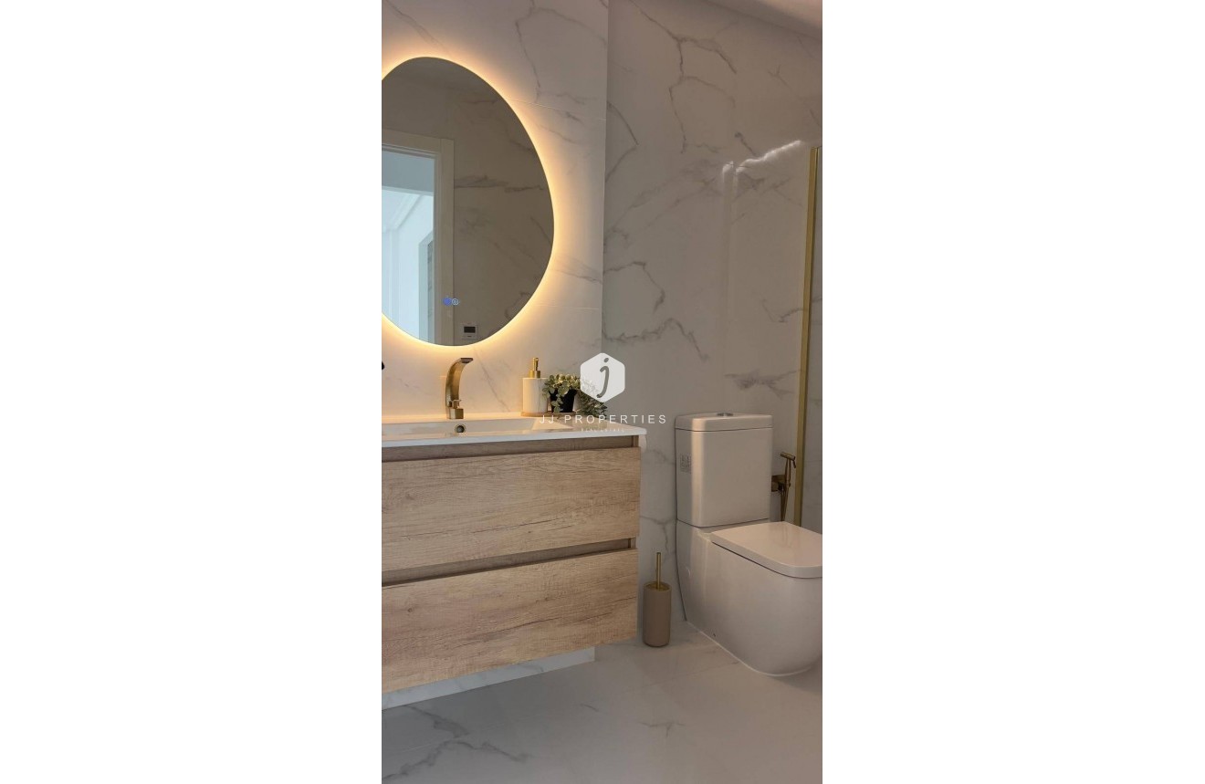 Aus zweiter Hand - Penthouse -
Orihuela Costa - La Zenia