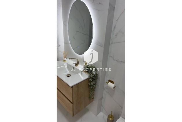 Aus zweiter Hand - Penthouse -
Orihuela Costa - La Zenia