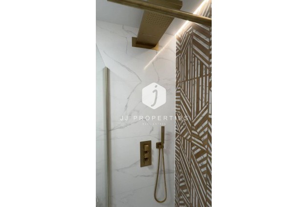 Aus zweiter Hand - Penthouse -
Orihuela Costa - La Zenia